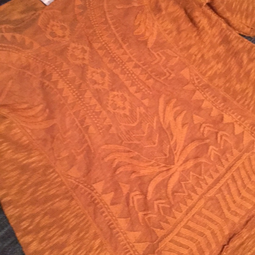 Embroidered top - Picture 3 of 5